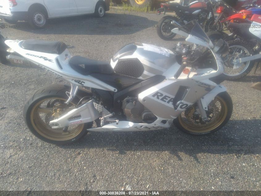 2003 HONDA CBR600 RR JH2PC370X3M003134
