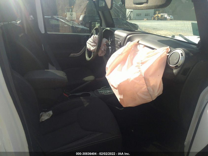 2014 JEEP WRANGLER UNLIMITED SAHARA 1C4BJWEGXEL144658