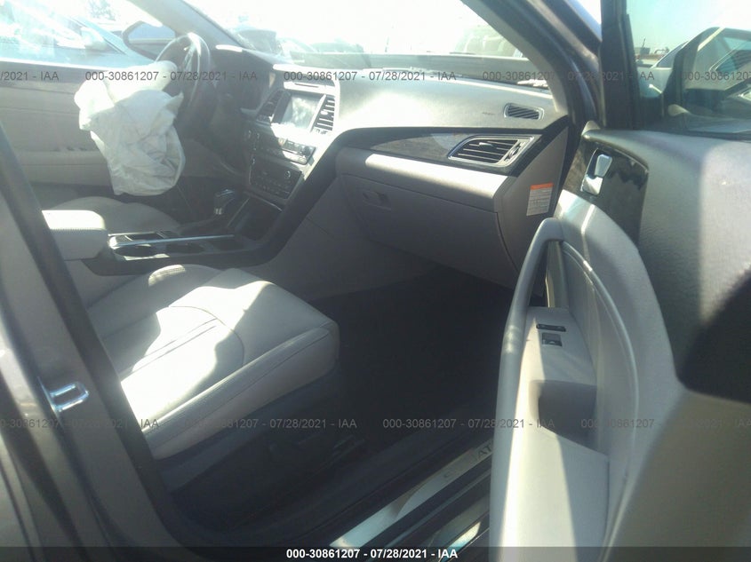 2017 HYUNDAI SONATA VIN: KMHE34L34HA071407