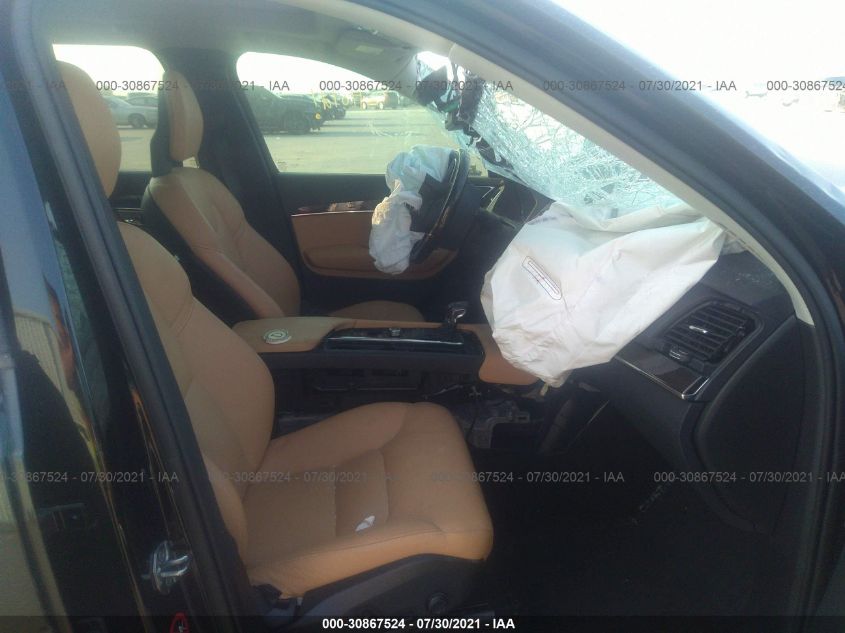 2016 VOLVO XC90 T6 MOMENTUM YV4A22PK8G1075645