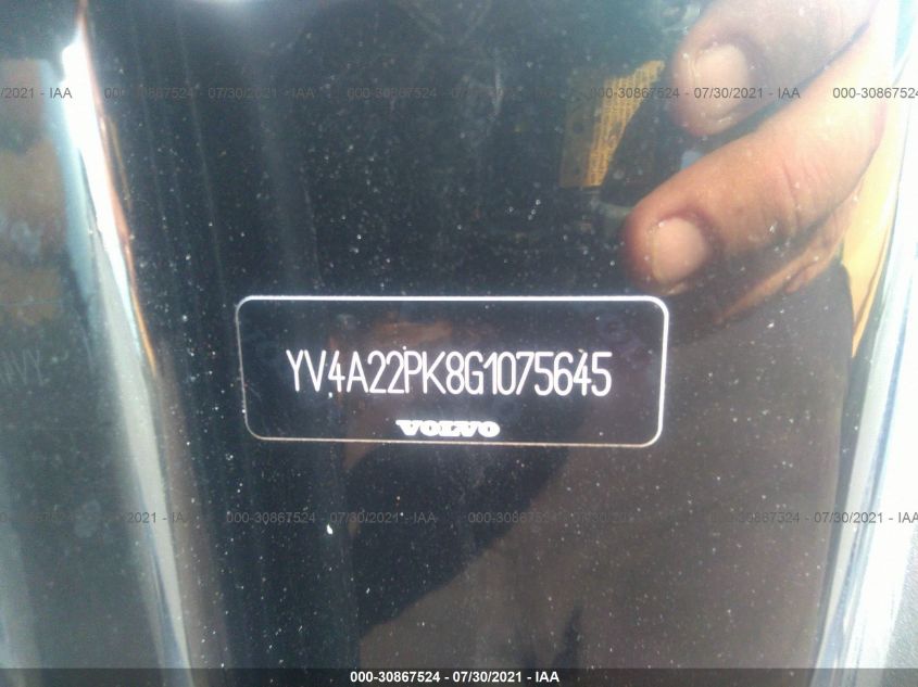 2016 VOLVO XC90 T6 MOMENTUM YV4A22PK8G1075645