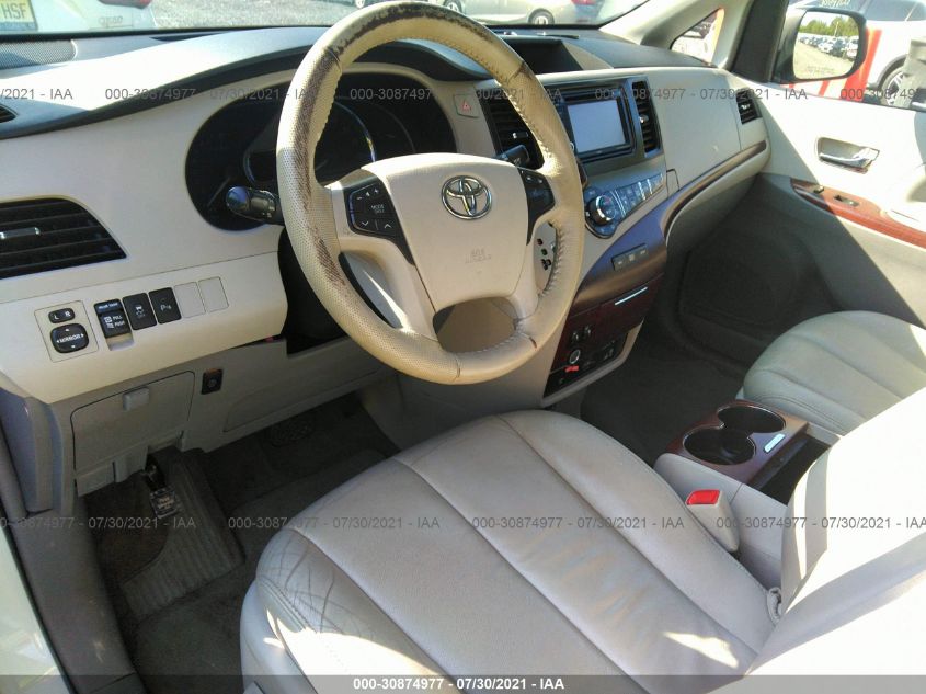 2014 TOYOTA SIENNA LTD/XLE 5TDDK3DC1ES077160