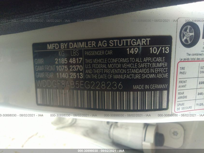 2014 MERCEDES-BENZ C-CLASS C 300 WDDGF8AB5EG228236