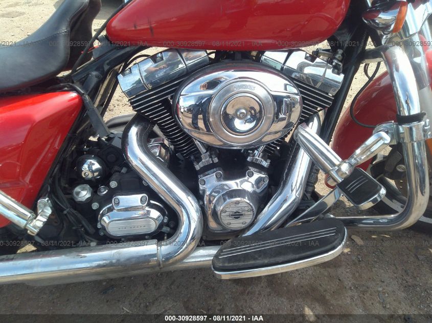 2011 HARLEY-DAVIDSON FLHX 1HD1KBM12BB665680