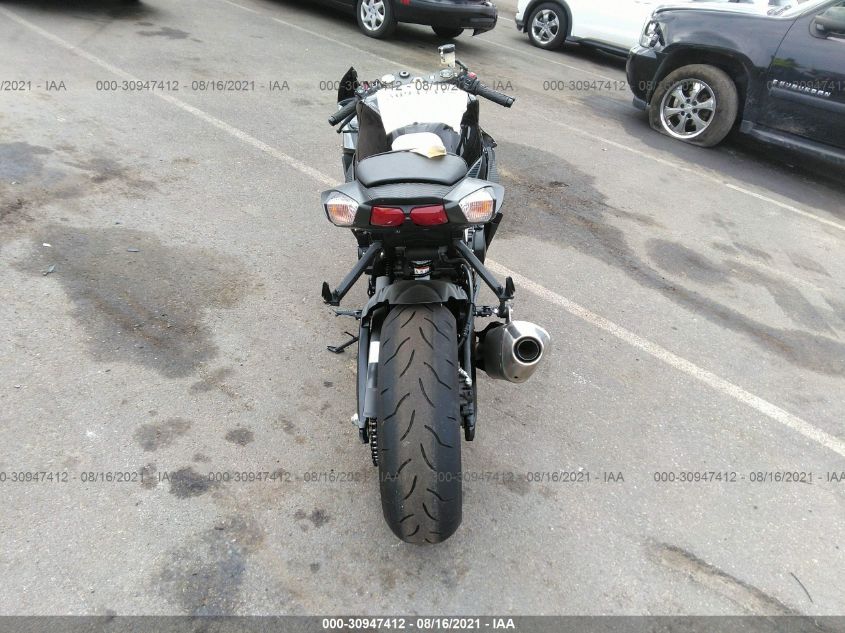 2019 SUZUKI GSX-R750 JS1GR7MA5K7101023