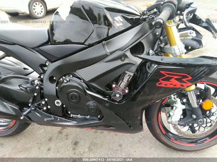 2019 SUZUKI GSX-R750 JS1GR7MA5K7101023