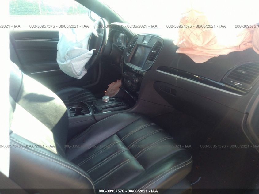 2019 CHRYSLER 300 300S 2C3CCAGG4KH610712