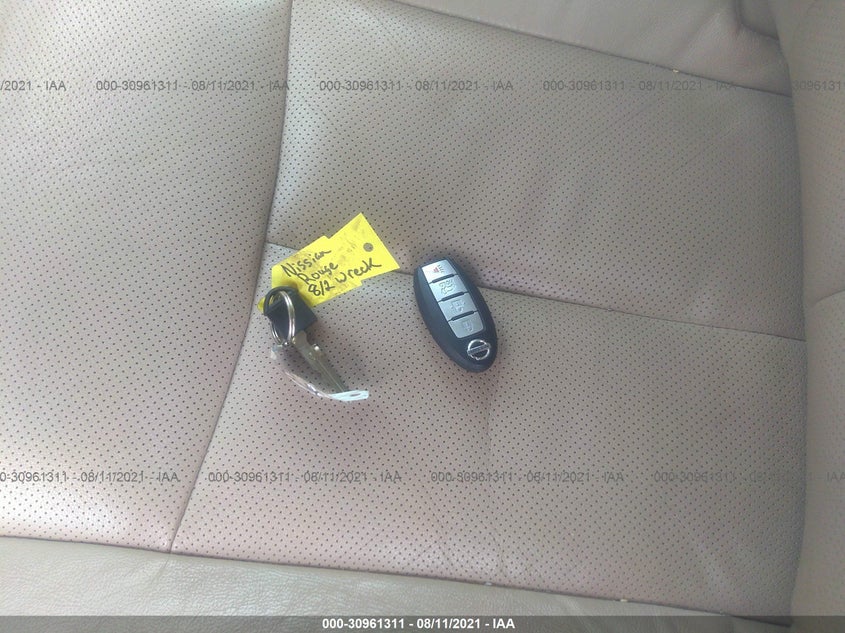 2015 NISSAN ROGUE VIN: 5N1AT2MT2FC832924