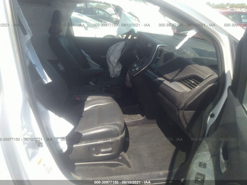 2015 TOYOTA SIENNA SE 5TDXK3DC0FS578524