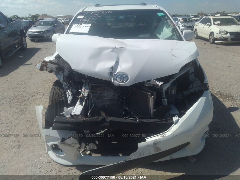 2015 TOYOTA SIENNA SE 5TDXK3DC0FS578524