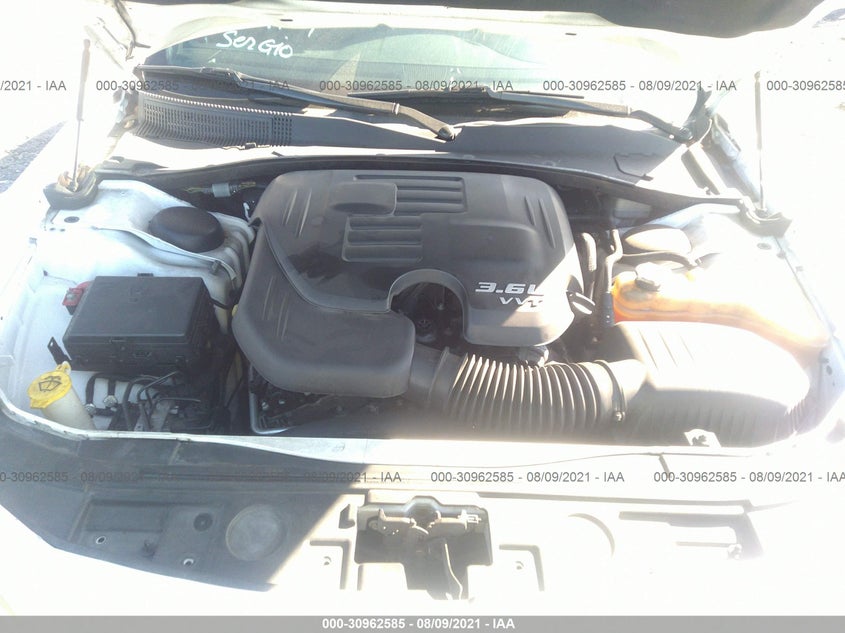 2014 CHRYSLER 300 VIN: 2C3CCARG8EH132876