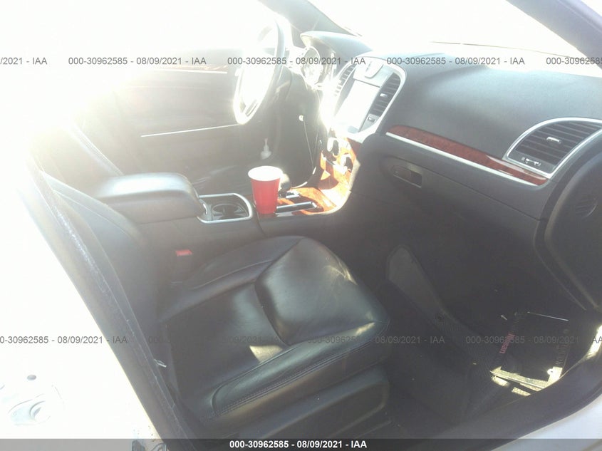 2014 CHRYSLER 300 VIN: 2C3CCARG8EH132876