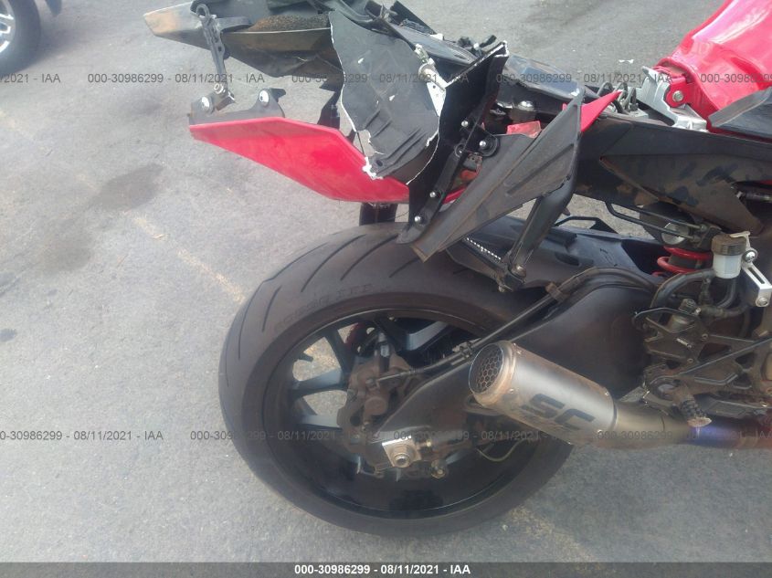 2019 YAMAHA YZFR1 JYARN39E3KA004481