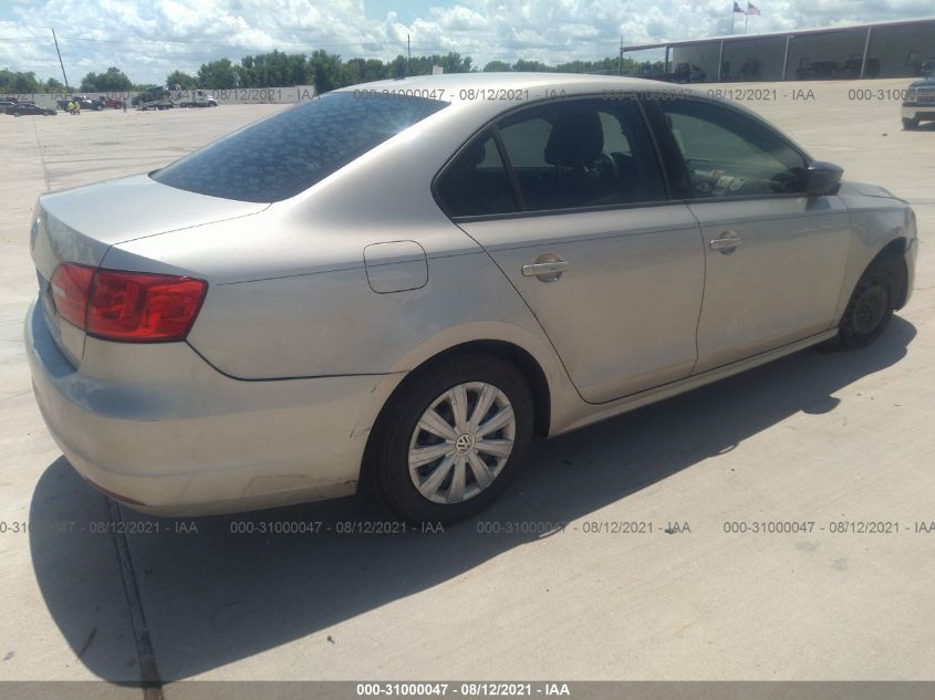 2014 VOLKSWAGEN JETTA SEDAN S 3VW2K7AJXEM329812