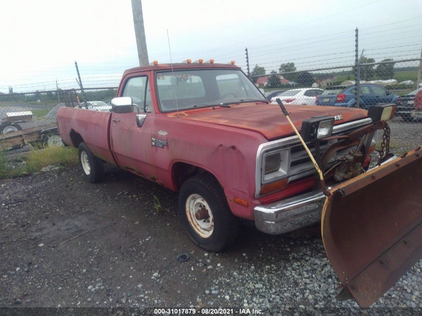 1B7JW24Y2JS704396 Dodge W-series Photo 1