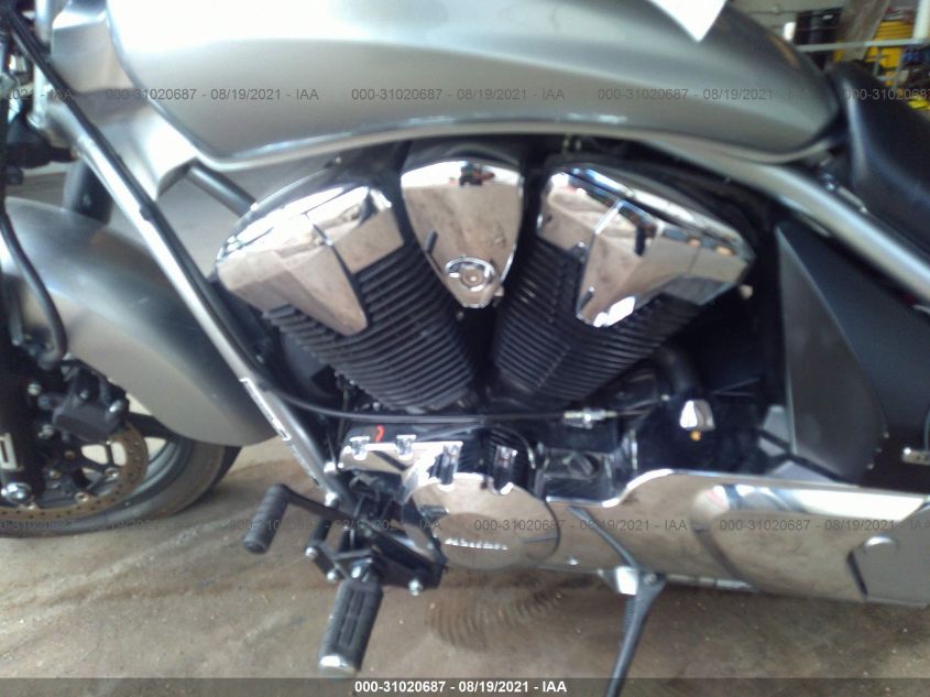 2014 HONDA VT1300 CT JH2SC6676EK400185