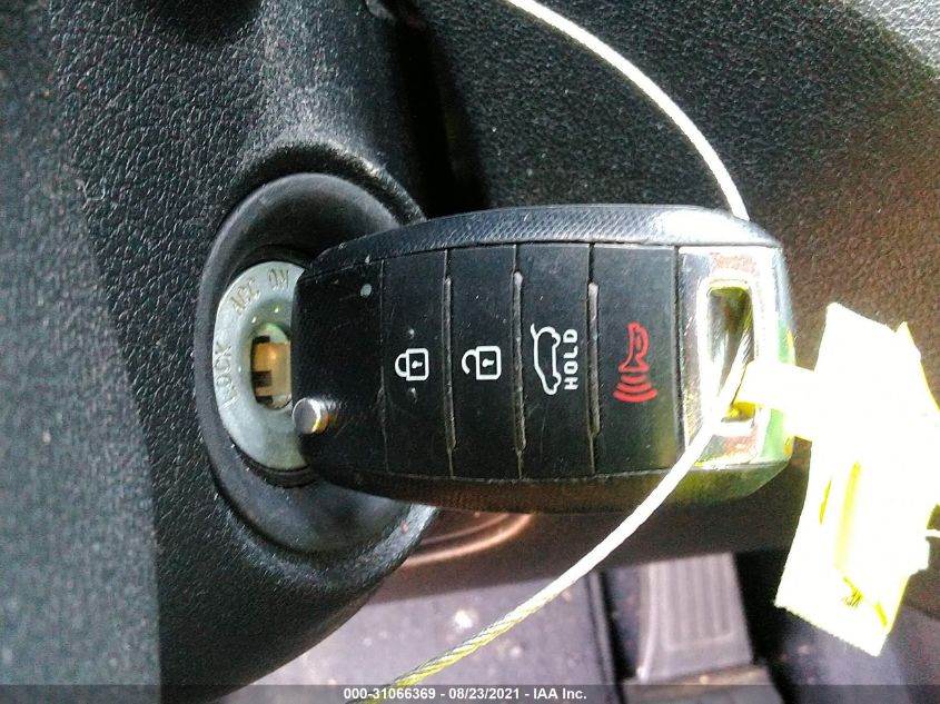 2018 KIA SORENTO LX V6 5XYPGDA5XJG426446