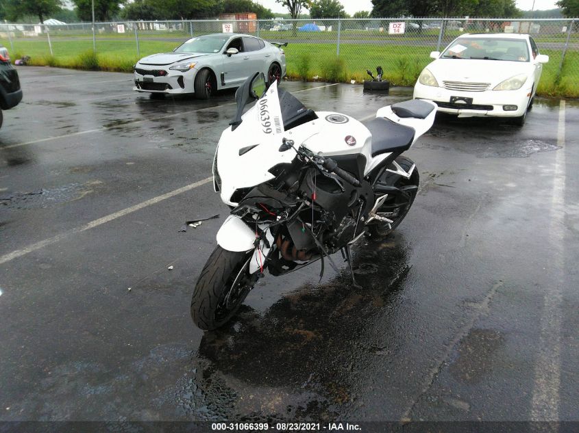 2014 HONDA CBR1000 RR JH2SC5952EK600419