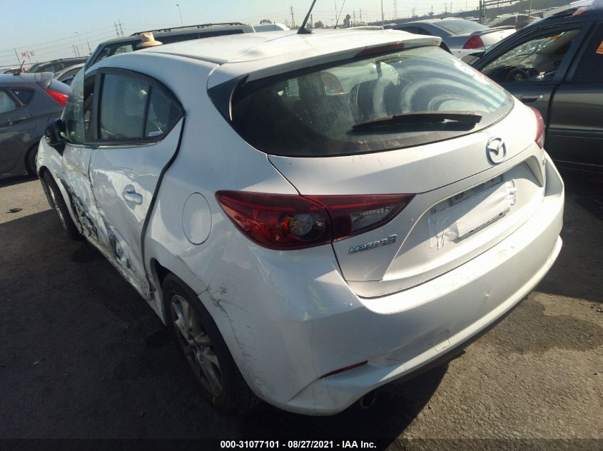 2017 MAZDA MAZDA3 5-DOOR SPORT 3MZBN1K79HM118158