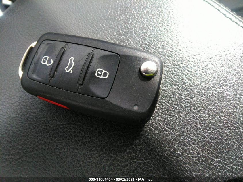 2014 VOLKSWAGEN PASSAT TDI SE W/SUNROOF 1VWBN7A39EC026465