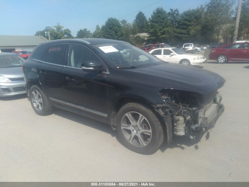 2015 VOLVO XC60 T6 PLATINUM YV4902RD2F2625051