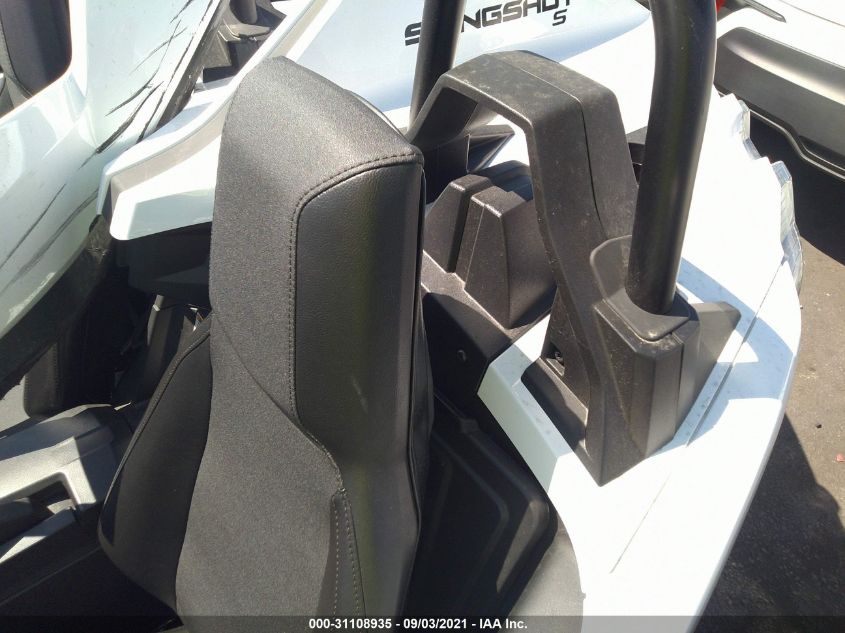 2021 POLARIS SLINGSHOT S WITH TECHNOLOGY PACKAGE 57XAATHD4M8142859