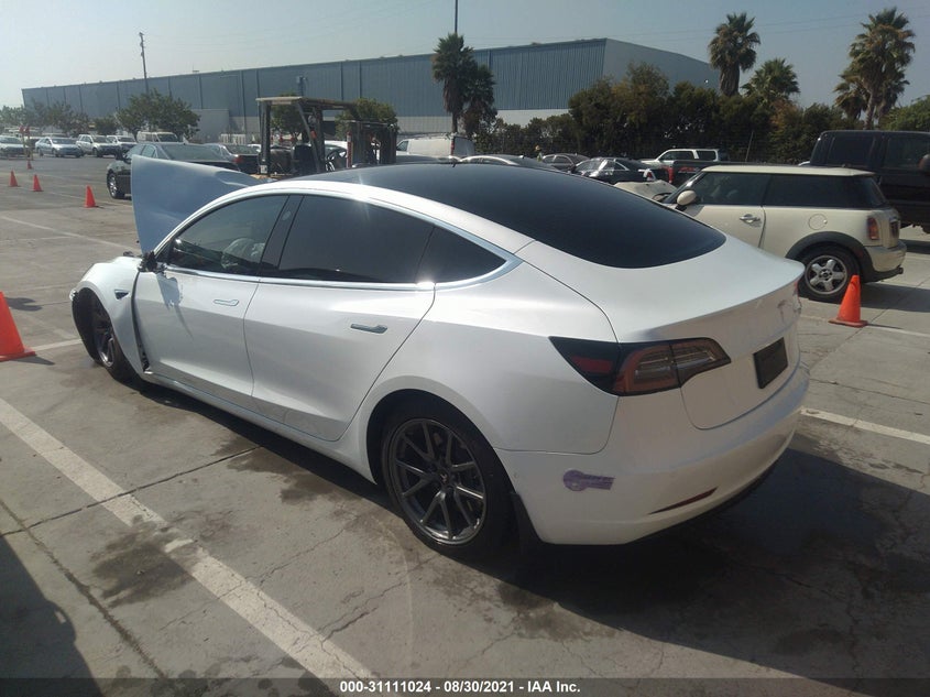 Auction sale of the 2019 TESLA MODEL 3 , vin: 5YJ3E1EA0KF485783, lot number: 31111024