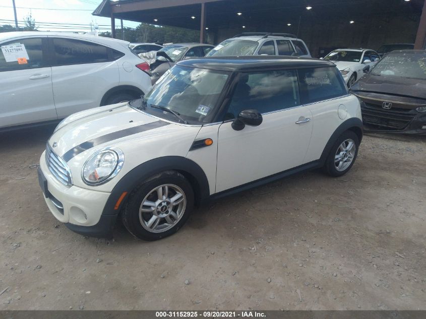 2013 MINI COOPER HARDTOP WMWSU3C54DT546825