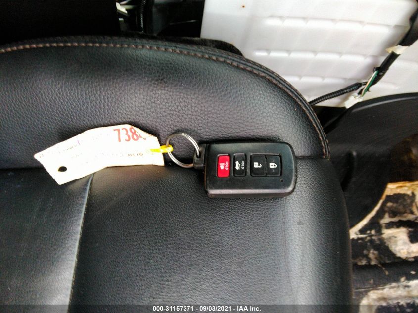 Toyota Avalon 2017 -auction- 10