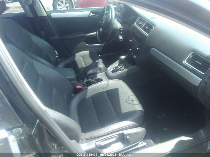 2013 VOLKSWAGEN JETTA SEDAN SE 3VWDP7AJXDM354217