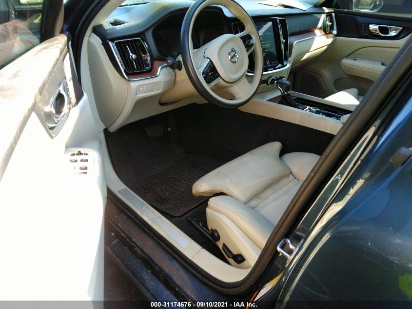 Auction sale of the 2019 VOLVO S60 , vin: 7JRA22TL2KG013103, lot number: 31174676
