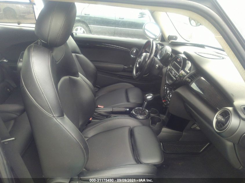 2015 MINI COOPER HARDTOP S WMWXP7C5XF2A38097