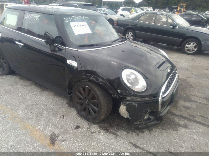 2015 MINI COOPER HARDTOP S WMWXP7C5XF2A38097
