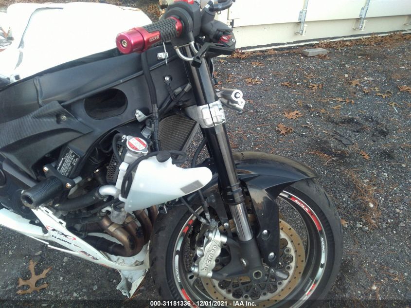 2011 SUZUKI GSX-R600 JS1GN7FA9B2102892