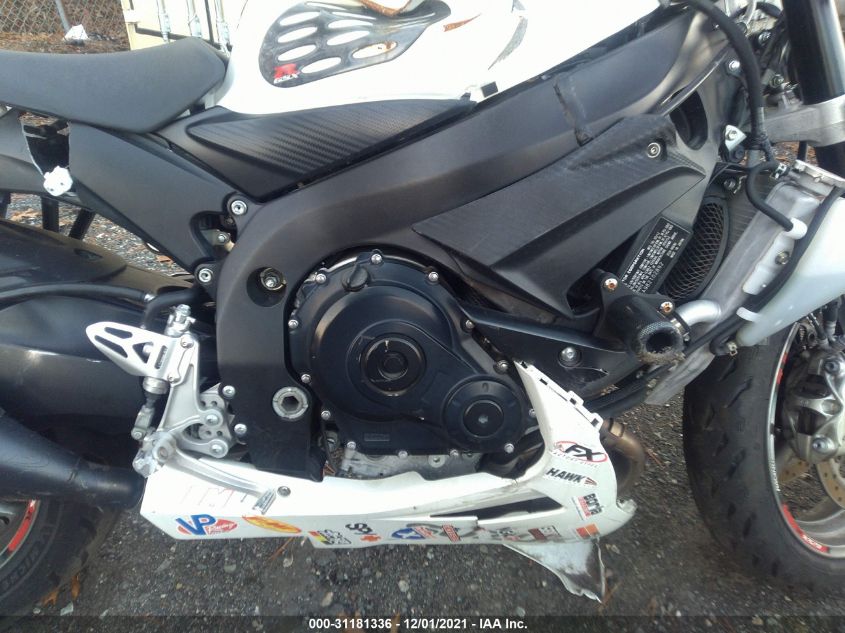 2011 SUZUKI GSX-R600 JS1GN7FA9B2102892