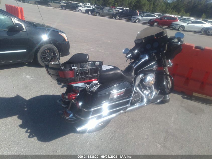 2009 HARLEY-DAVIDSON FLHTCU 1HD1FC4179Y602785