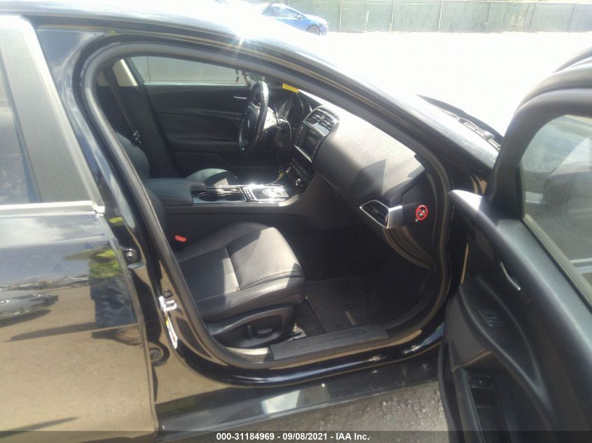 2017 JAGUAR XE 35T PREMIUM SAJAD4BV0HA971869