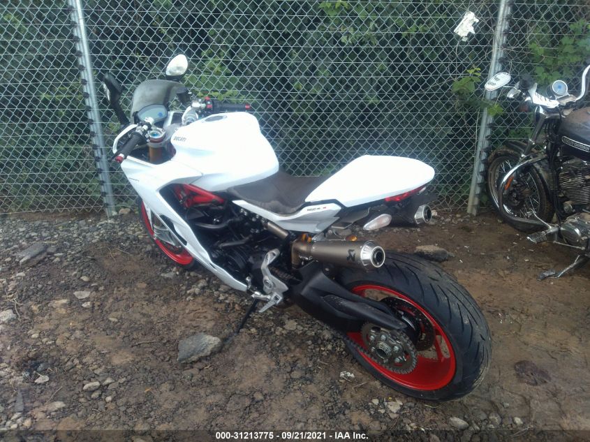 2018 DUCATI SUPERSPORT ZDMVABDS6JB006678