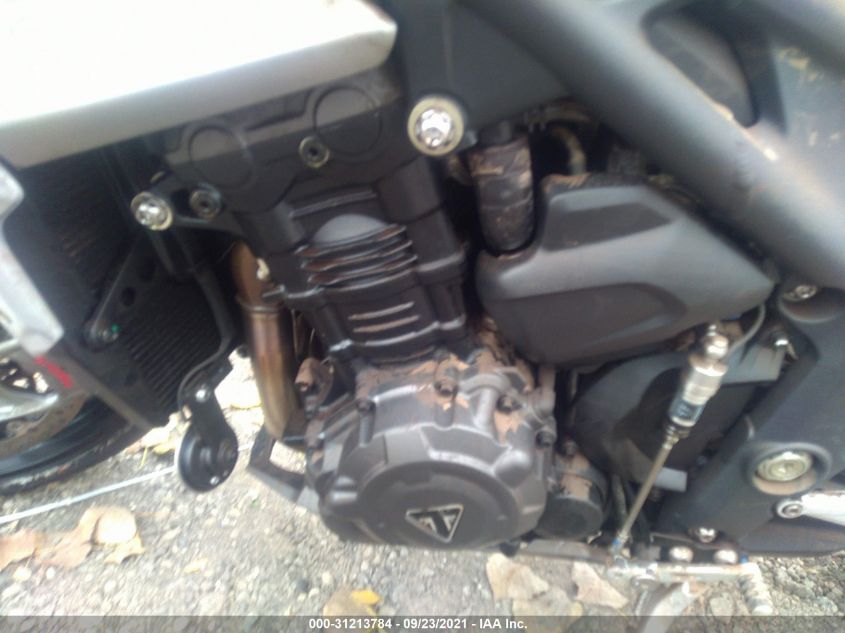 2022 TRIUMPH MOTORCYCLE STREET TRIPLE 1200 RS SMTP01STXNTAG4385