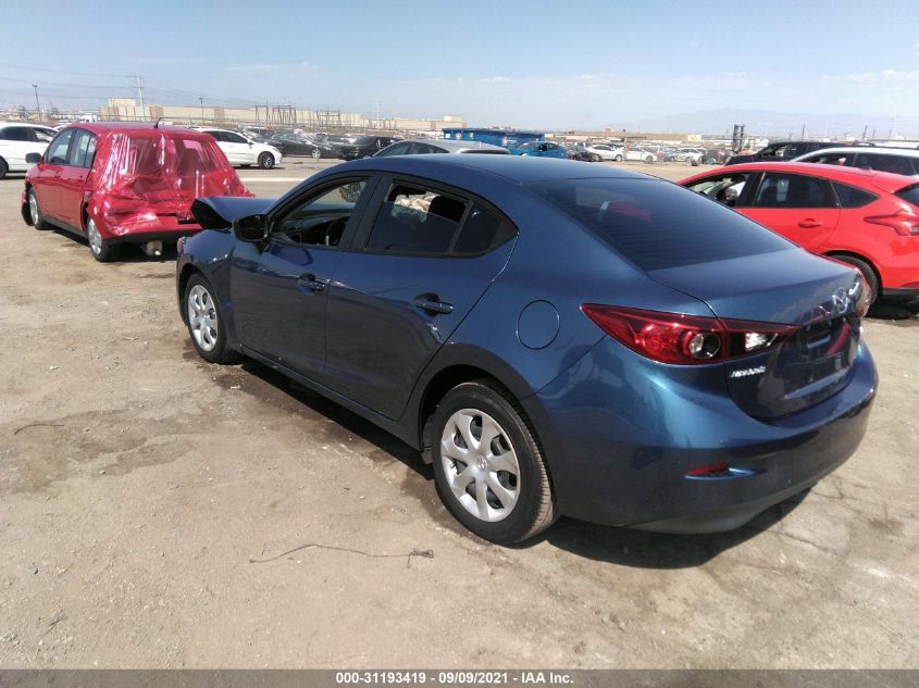 2018 MAZDA MAZDA3 4-DOOR SPORT 3MZBN1U74JM229526