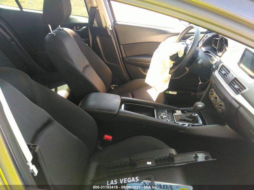 2018 MAZDA MAZDA3 4-DOOR SPORT 3MZBN1U74JM229526