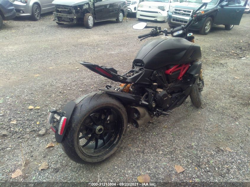2022 DUCATI DIAVEL ZDMGAHRW6NB005351