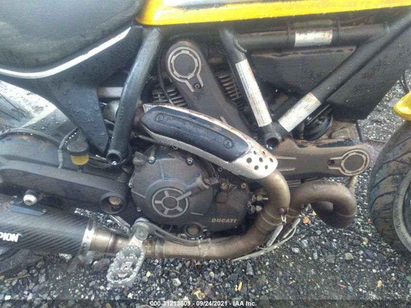2015 DUCATI SCRAMBLER 800 ML015ANM2FT000306