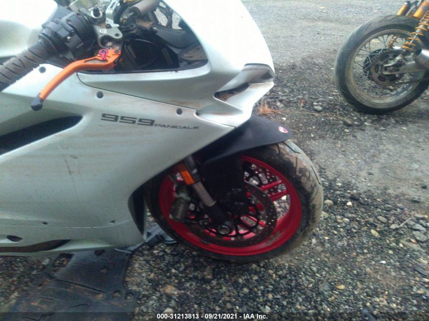 2019 DUCATI SUPERBIKE 959 PANIGALE ZDM14B1W4KB010565