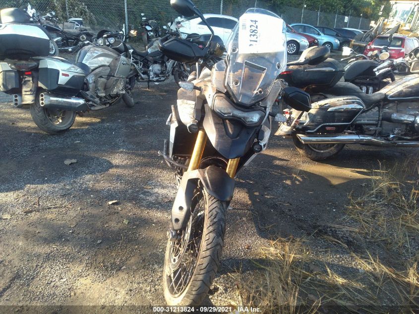 2022 TRIUMPH MOTORCYCLE TIGER SMTE67DF8NTAI0796