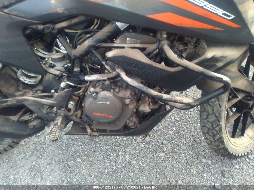 2021 KTM RC390 MD2JGJ403MC224572