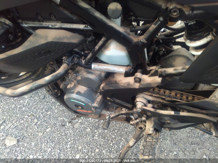 2021 KTM RC390 MD2JGJ403MC224572