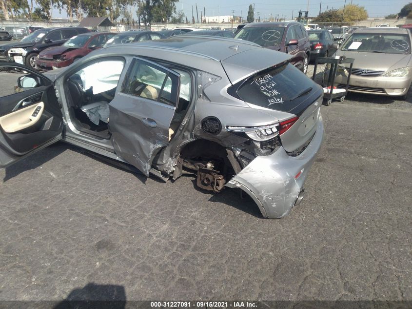 2019 INFINITI QX30 LUXE SJKCH5CP1KA010493