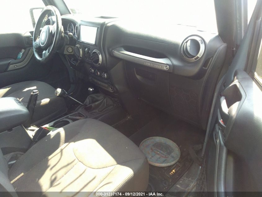 2015 JEEP WRANGLER UNLIMITED SPORT 1C4BJWDG5FL649882