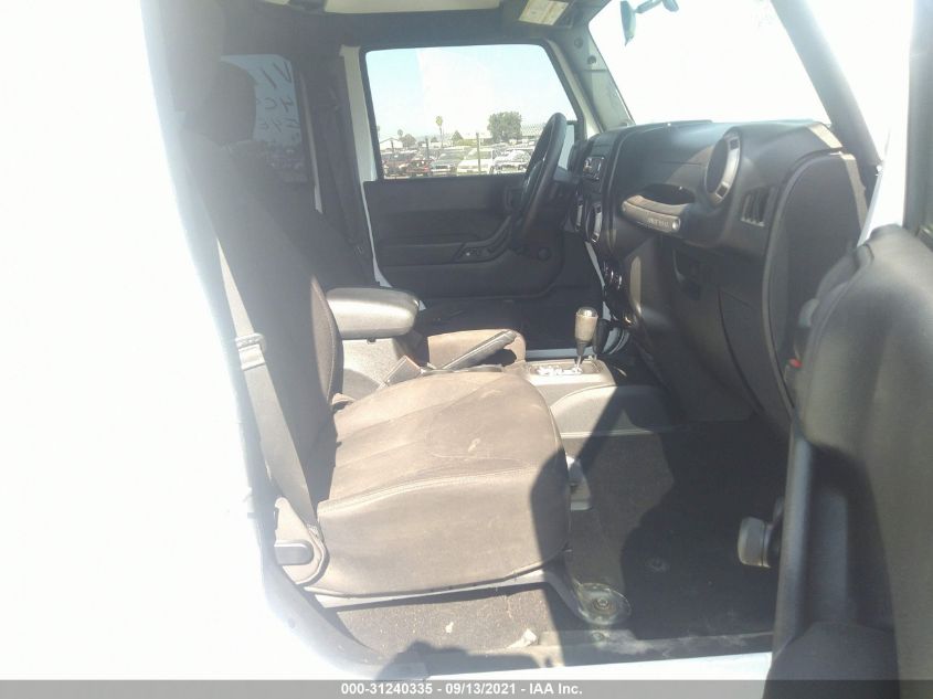 2014 JEEP WRANGLER UNLIMITED SPORT 1C4BJWDG4EL293889